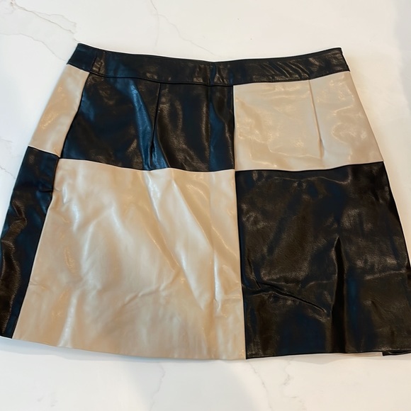 12th Tribe Harley Black Colorblock Mini Skirt - Picture 3 of 3